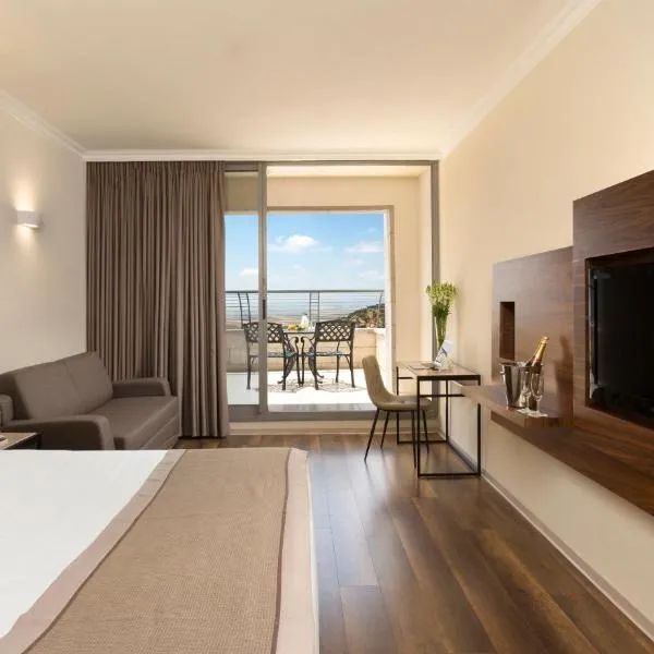 Golden Crown Hotel, hotel v destinaci Nazaret