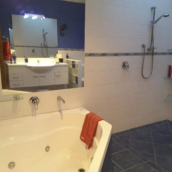 Beach B&B, hotel v destinaci Waihi Beach