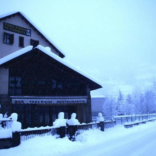Tres Picos, hotel in Eriste