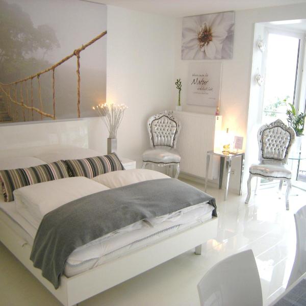 A-Partments, Colonia