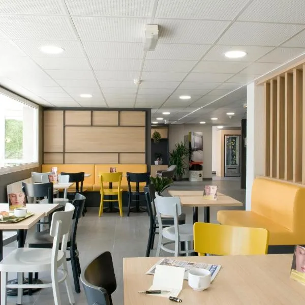 Viesnīca B&B HOTEL Saint-Quentin pilsētā Senkantēna