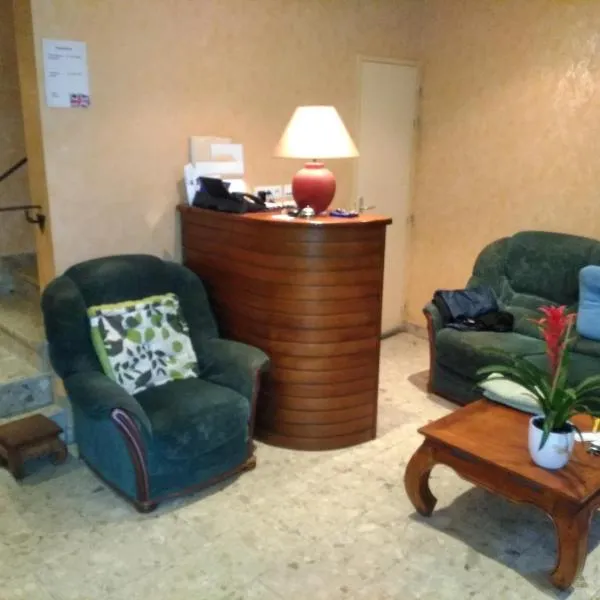 Hotel Lou Cantou, hotel em Chanac