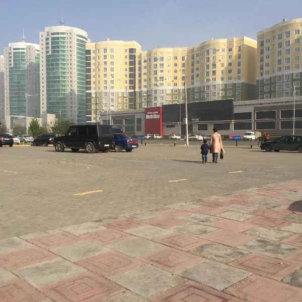 Квартира в 11 микрорайоне, жк. Арай, hotel v destinaci Aktobe