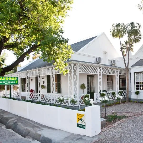 Oakdene Guest House, hotel in Oudtshoorn