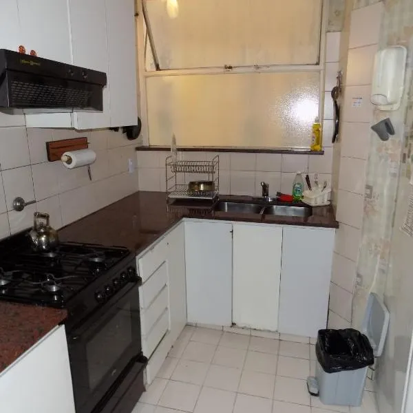 Casa de Familia - Solo Para Mujeres *Woman ONLY*, готель у Буенос-Айресі