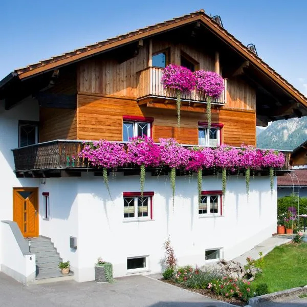 Apartments Schöll, hotel in Reutte