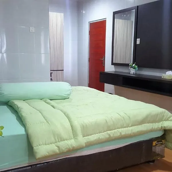 Nasional Hotel, hotel sa Gunungsitoli