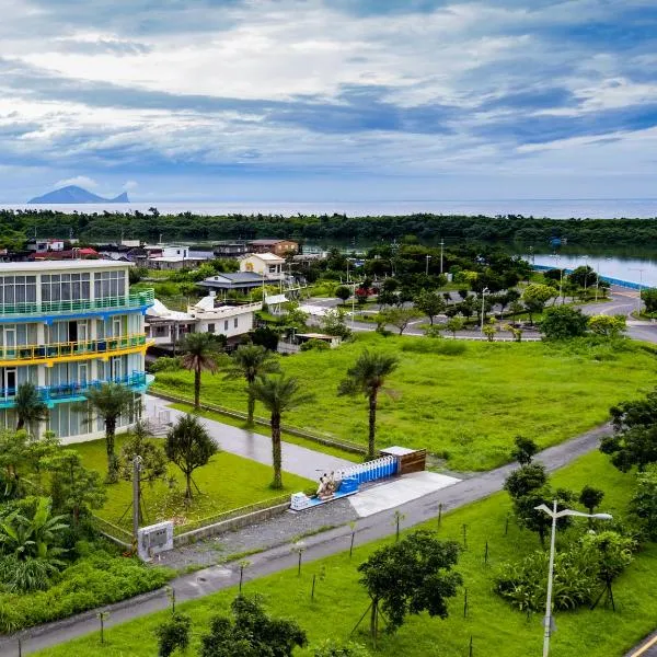 The Riverview Retreats, hotel in Wujie