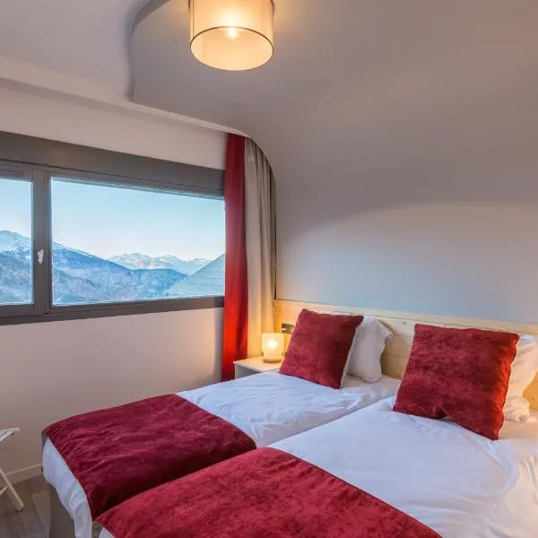 Village Le Grand Fourchon, hotel in Valmeinier