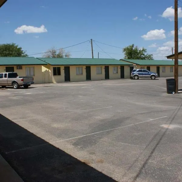 HWY Express Inn and Suites, hotel v destinaci Thatcher