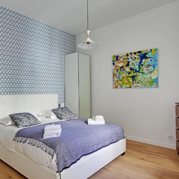 Pick a Flat's Apartment in Montmartre - Rue des Martyrs studio