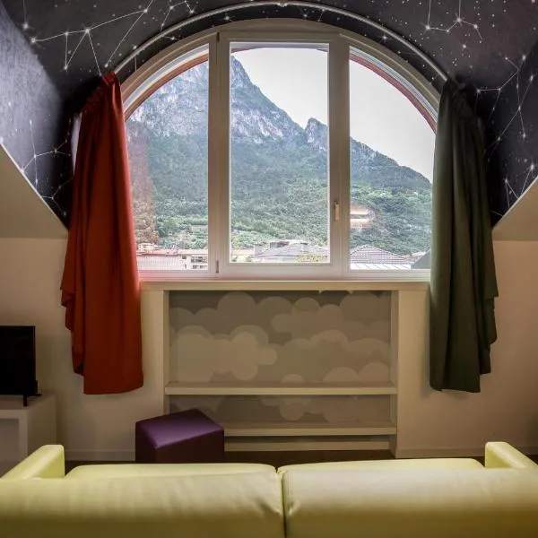 Holiday IV Gardan โรงแรมในริวาเดลการ์ดา