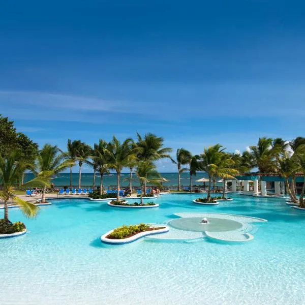 Coconut Bay Beach Resort & Spa All Inclusive, hotel u gradu 'Vieux Fort'