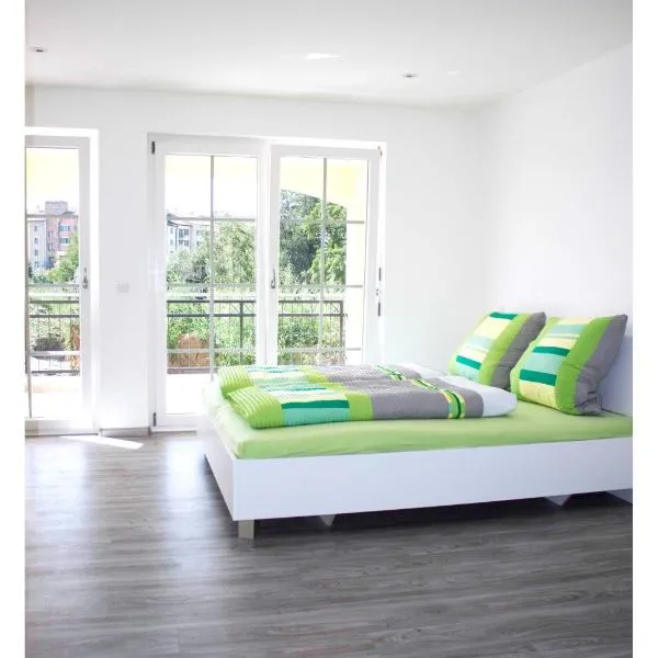 CALIFORNIA Flat - EP Ticket Garantie, Hotel in Rust