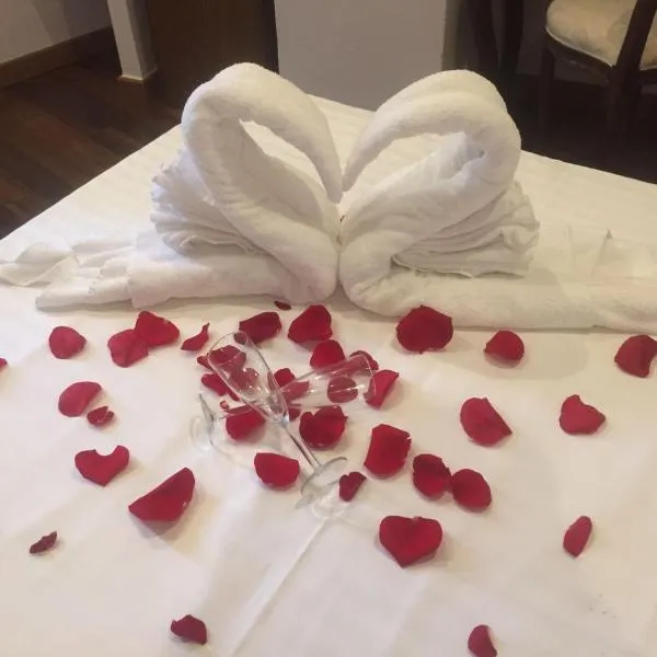 Antico Hotel Moderno, מלון בפיומבינו