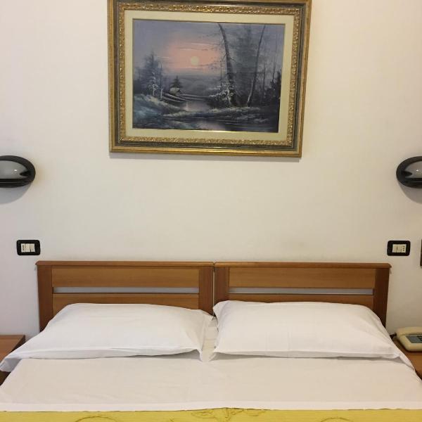 Hotel Dora, Turin