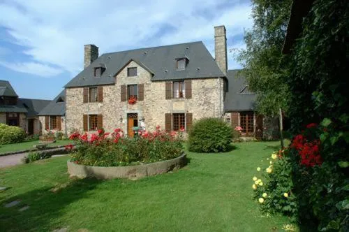 Logis Hôtel Restaurant Manoir De L'Acherie, ξενοδοχείο σε Sainte-Cécile