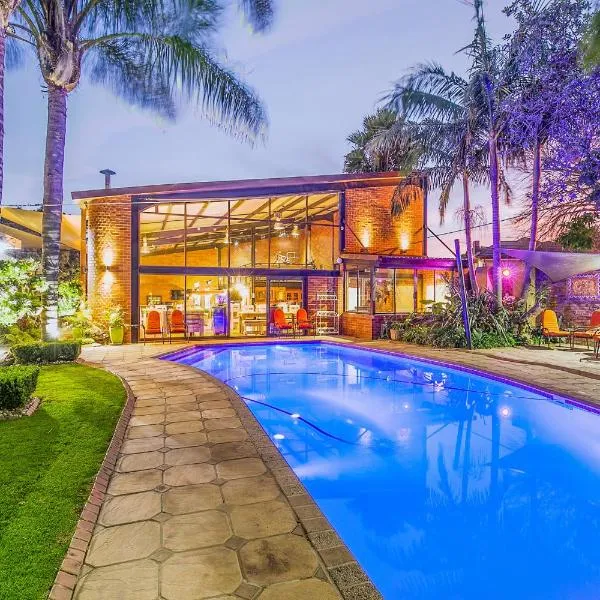 Sunrock Guesthouse, hotel in Kempton Park