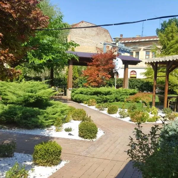 Hotel Gio: Arad şehrinde bir otel