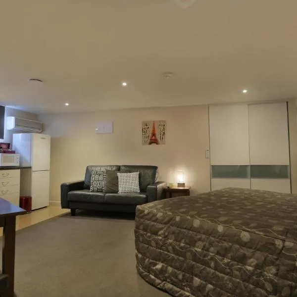 Cashel Court Motel, hotel in Christchurch