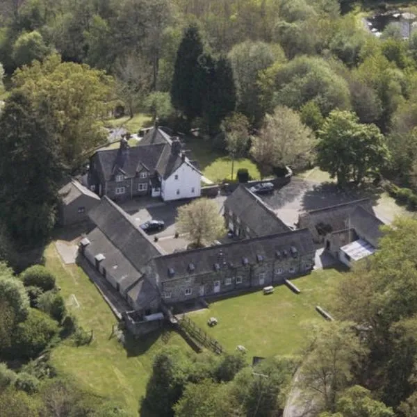 Bryn Melyn Farm Cottages, hotel in Bala