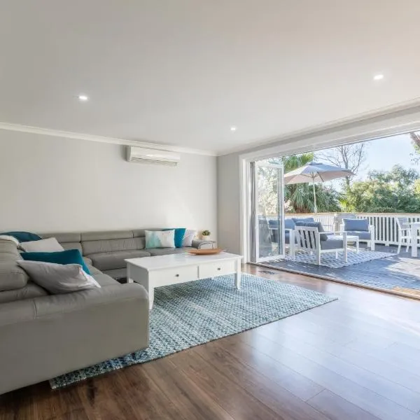 QUPI HOUSE formerly Rex's Yarra Valley House, hotel v destinaci Healesville