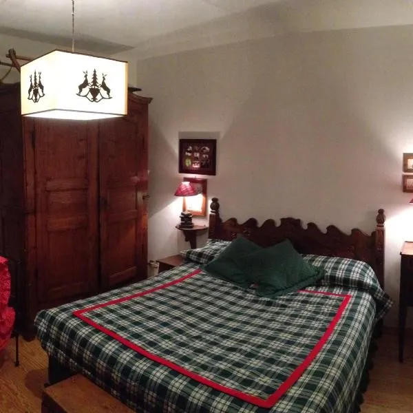 Nice house on the ski slopes, hotel in Sestriere