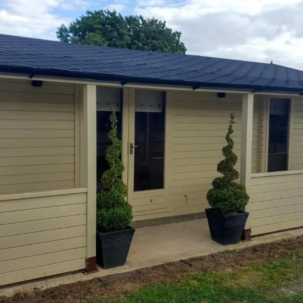 The Cabin @Tenacre, hotell sihtkohas Boston