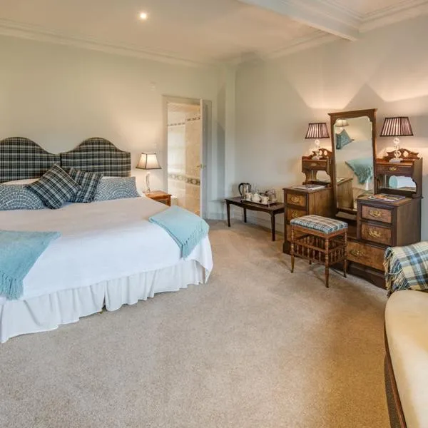 The Wheatsheaf Hotel and Restaurant, hôtel à Swinton