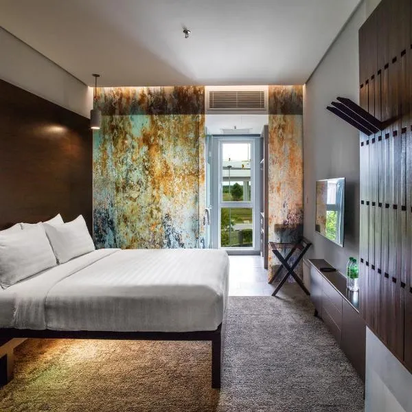 Viesnīca Tune Hotel KLIA-KLIA2, Airport Transit Hotel pilsētā Sepana