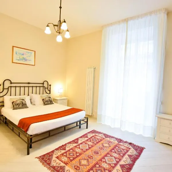 Domus Borbonica, hotel in Naples