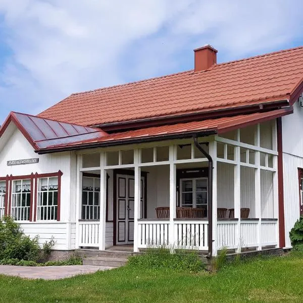Granbergs Gästhus och Gästhem, hôtel à Eckerö