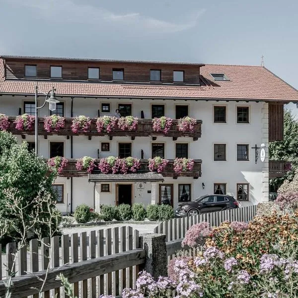 Schneiderwirt, hotel v destinaci Nußdorf am Inn