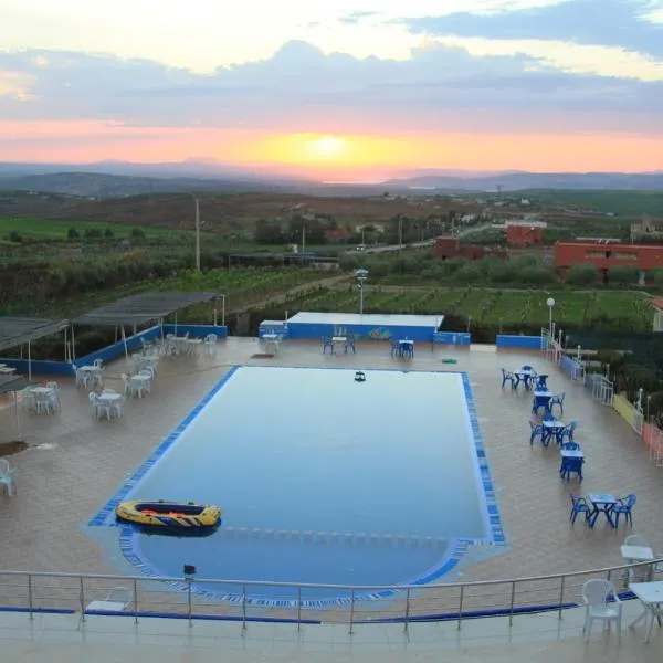 Tahla Garden, hotel v destinaci Tahla