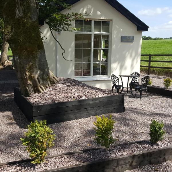 The Stable Lodge Cannaway House