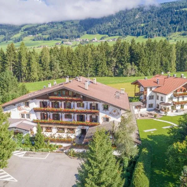 Hotel Hubertushof, hotel in Dobbiaco