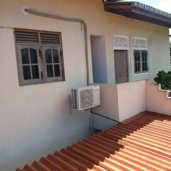 Shining Line, hotel in Koggala
