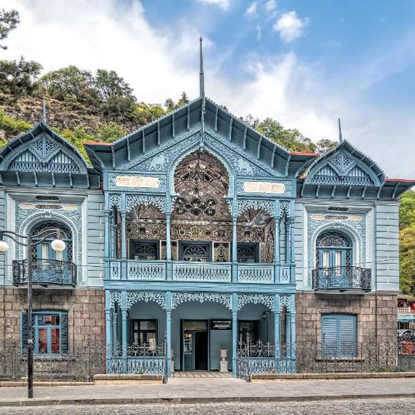 Golden Tulip Borjomi, hotel in Borjomi