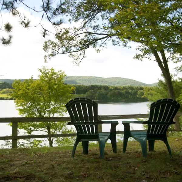 Sunset Motor Inn, hotel in West Lebanon