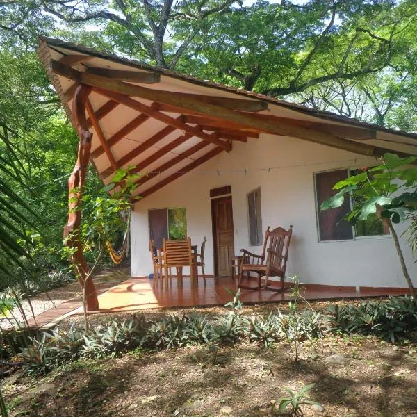 Cabañas Cañas Castilla、ラ・クルスのホテル