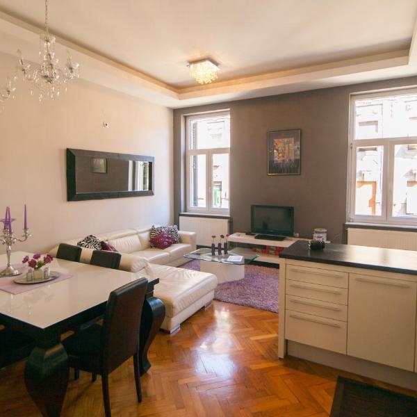 Apartment Luni