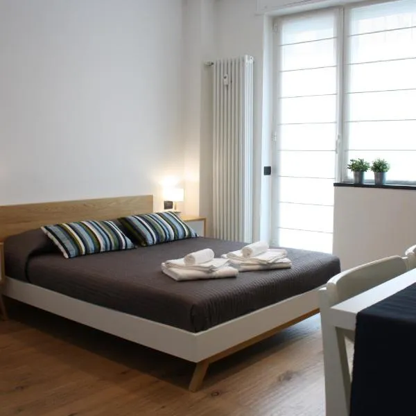 Milano Navigli Apartment - Via Tortona, hotel in Milan