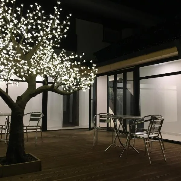 Hwadam Inn, khách sạn ở Gunsan