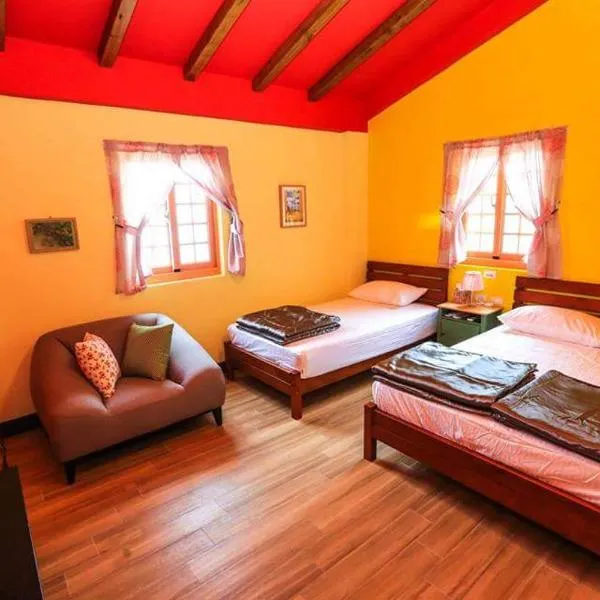 Just Coffee Hostel 2, hotel in Beigan
