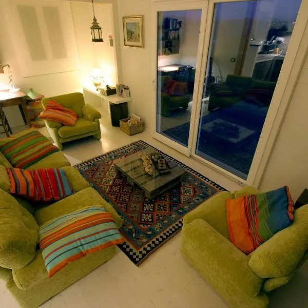 Chalet Il Bosco dei Mille Frutti,Canossa的飯店