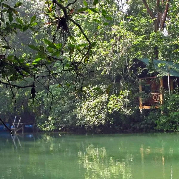 Campamento Rio Lacanja, hotel v mestu Lacanjá