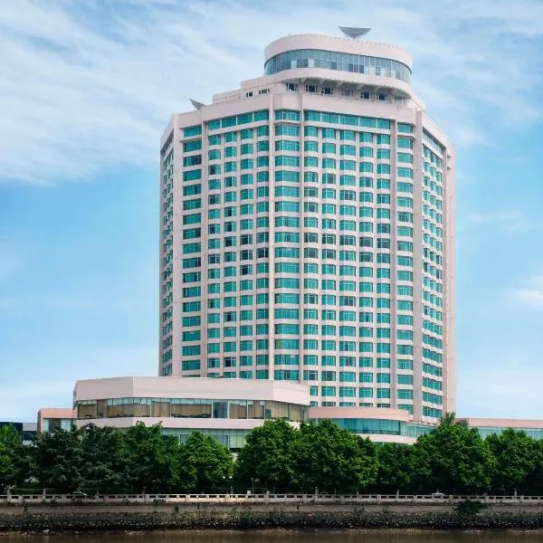 Ramada by Wyndham Pearl Guangzhou, hotel u Guangzhou