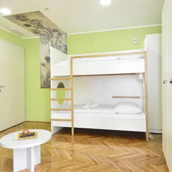 Hostel Sv. Lovre, hotelli Šibenikissä