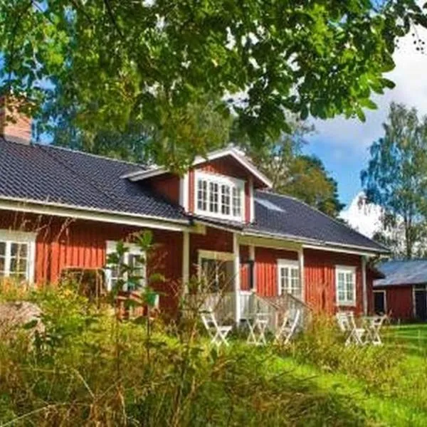 STF Kungsgården Långvind, hotel in Enånger