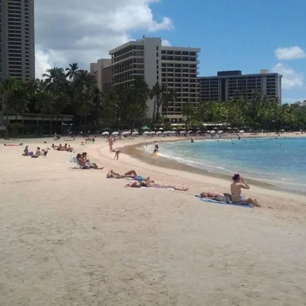 Palms Waikiki #412、ホノルルのホテル